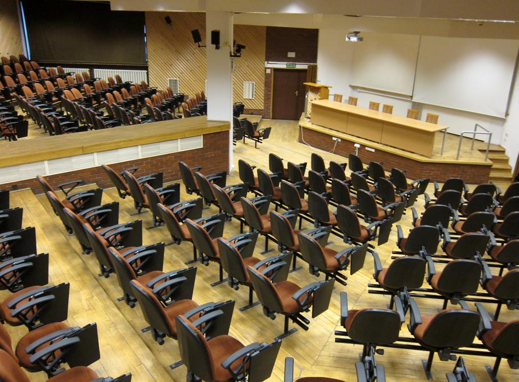 Centrum Konferencyjne Ibib Pan Warschau Buitenkant foto