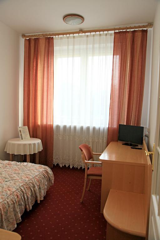 Centrum Konferencyjne Ibib Pan Warschau Kamer foto