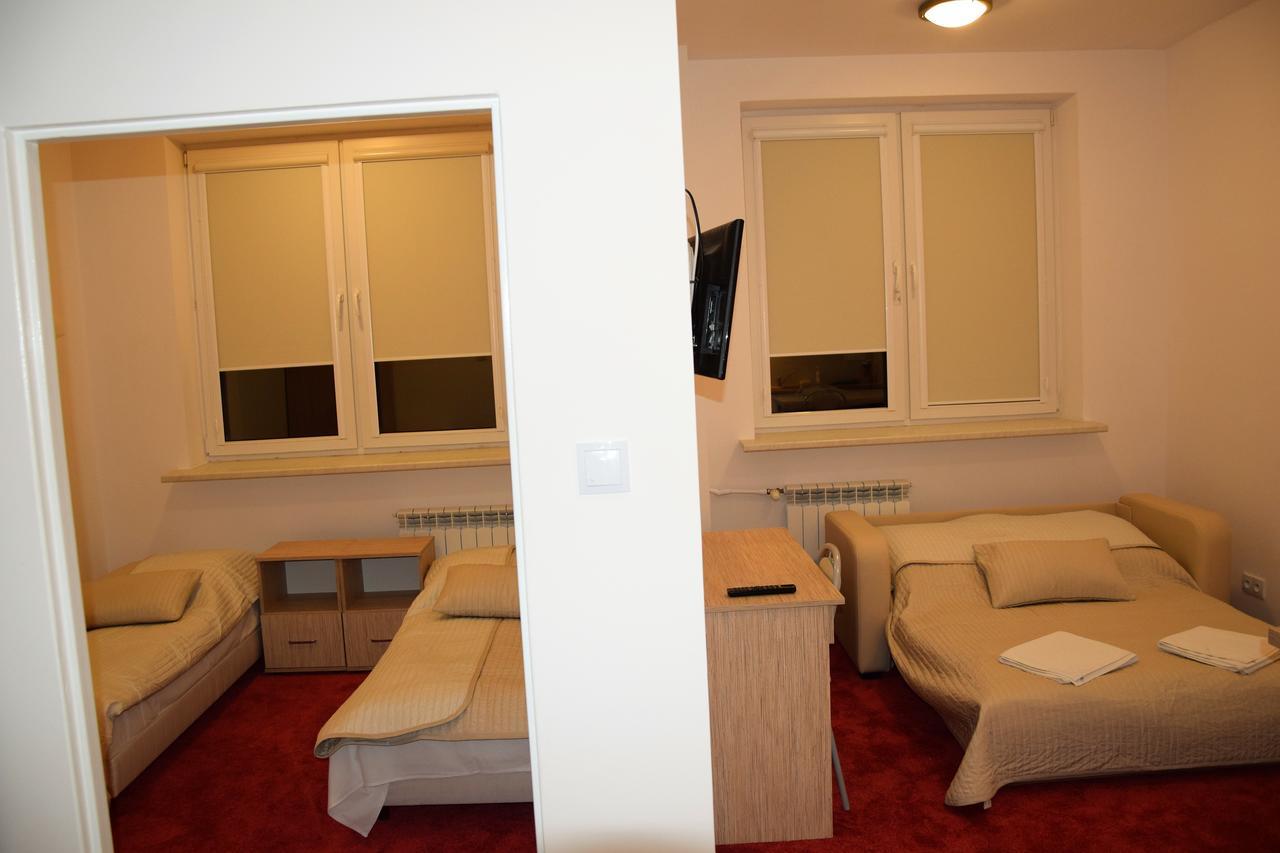 Centrum Konferencyjne Ibib Pan Warschau Buitenkant foto